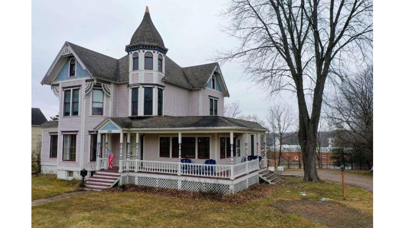 525 South Second Street Medford, WI 54451 by Dixon Greiner Realty, Llc - Phone: 715-748-2258 $280,000