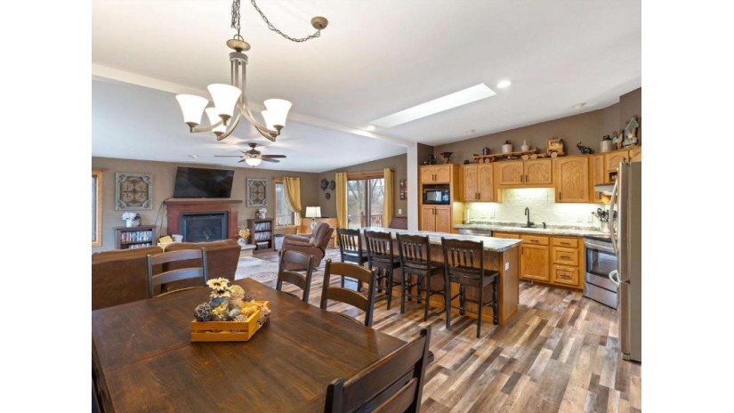 8827-8835 Mill Creek Drive Marshfield, WI 54449 by Nexthome Hub City - Phone: 715-305-0444 $795,000