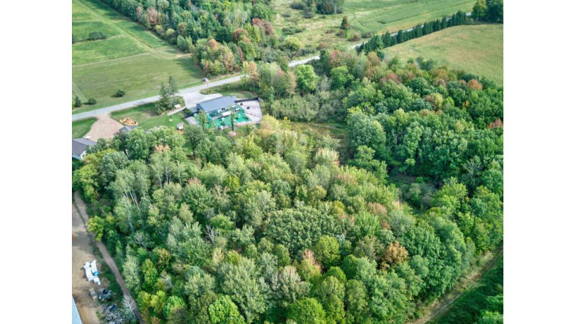 8827-8835 Mill Creek Drive Marshfield, WI 54449 by Nexthome Hub City - Phone: 715-305-0444 $795,000