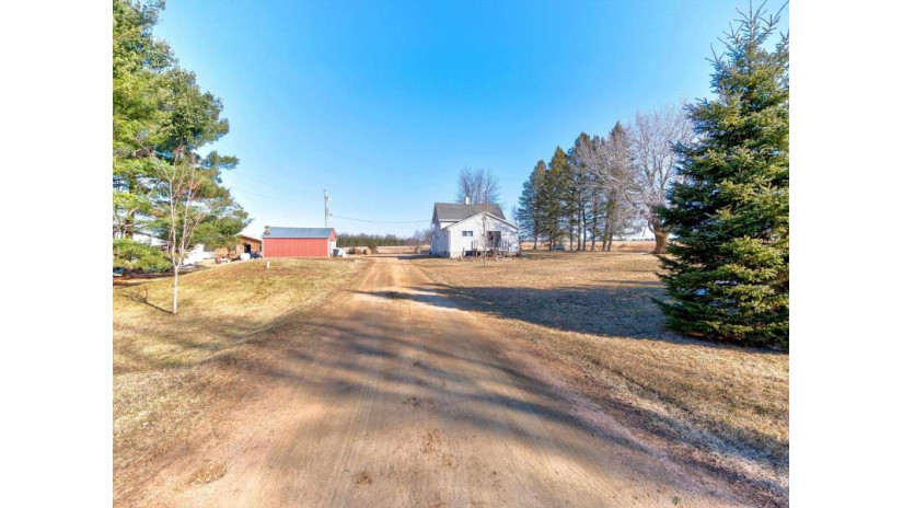 3206 Yellowstone Drive Milladore, WI 54454 by Nexthome Hub City - Phone: 715-316-7091 $389,900