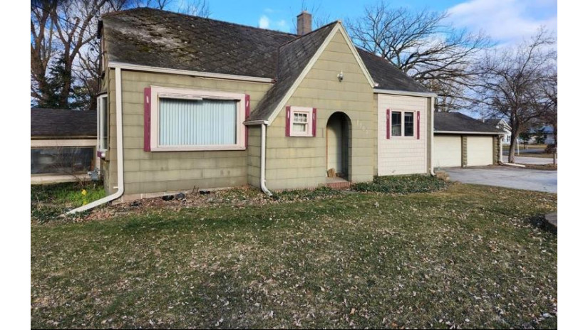 1107 Depot Street Manawa, WI 54949 by North Central Real Estate Brokerage, Llc - Phone: 715-459-2220 $155,000