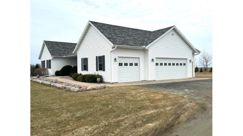 9950 North 66th Avenue Merrill, WI 54452 by Quinn Real Estate - Phone: 715-573-0970 $499,900