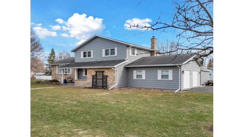 411 West Louisa Street Spencer, WI 54479 by Nexthome Hub City - Phone: 715-305-6417 $335,000