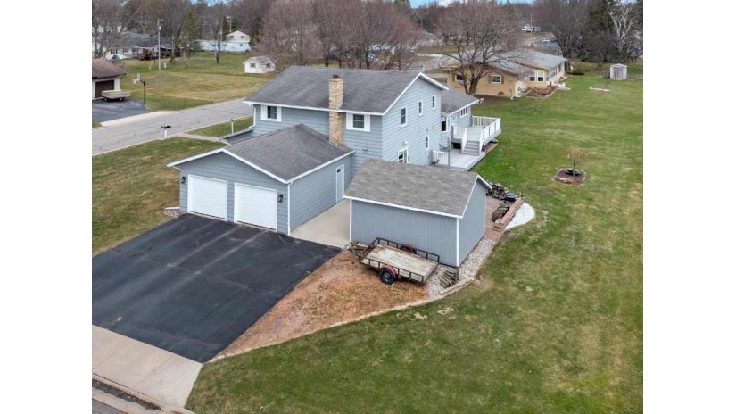 411 West Louisa Street Spencer, WI 54479 by Nexthome Hub City - Phone: 715-305-6417 $335,000