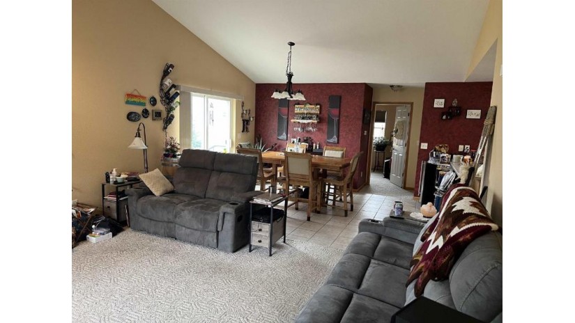 1928 Milwaukee Avenue Wausau, WI 54403 by Knoedler Realty & Home Staging $269,900