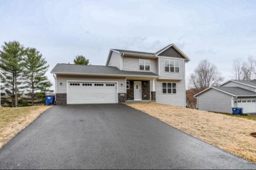 2161 Meadow Brook Way, Wausau, WI 54403