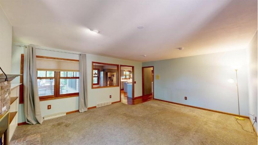 801 North Columbus Avenue Marshfield, WI 54449 by Brock And Decker Real Estate, Llc $425,000