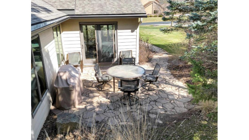 322 South Maryknoll Avenue Marshfield, WI 54449 by Nexthome Hub City - Phone: 715-305-0444 $750,000