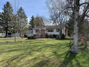 627 Eastview Drive, Antigo, WI 54409