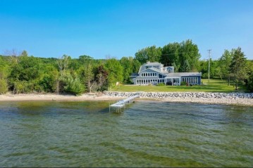 7105 Bay Shore Dr, Egg Harbor, WI 54209