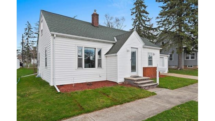 115 S Washington St Depere, WI 54115 by Shorewest Realtors $244,900