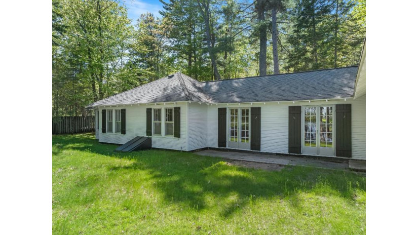 1092 Cranberry Shore Ln 1090 Eagle River, WI 54521 by Re/Max Property Pros $6,400,000