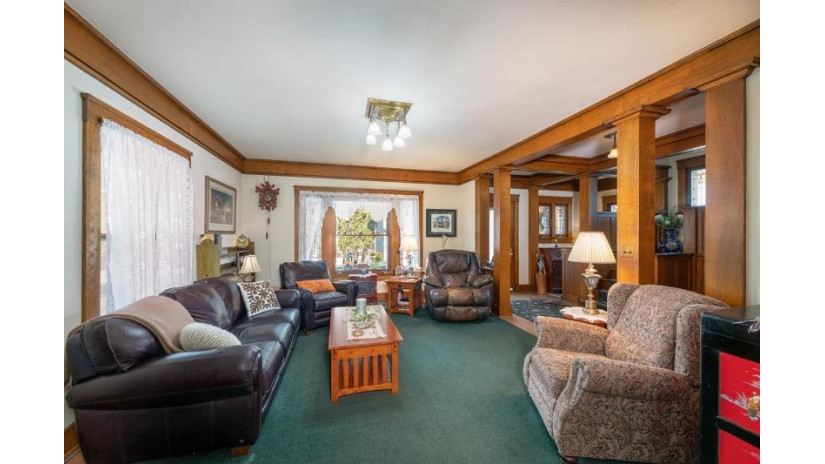 317 Park Ave E Minocqua, WI 54548 by Redman Realty Group, Llc $5,200,000