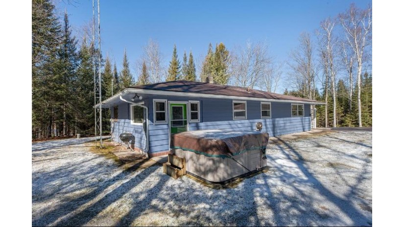 102 Hwy 17 Eagle River, WI 54521 by Re/Max Property Pros $289,900