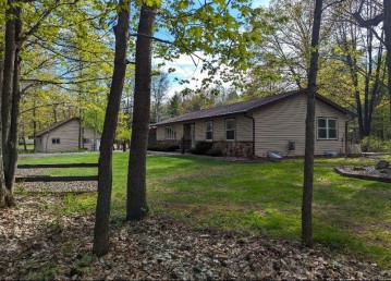 N9533 Solberg Lake Rd E, Worcester, WI 54555