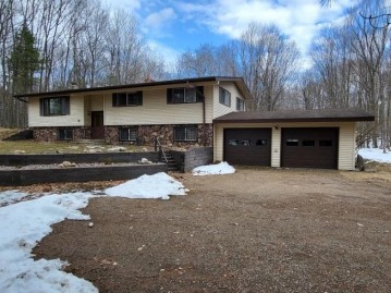 2746 River Rd S, Rhinelander, WI 54501