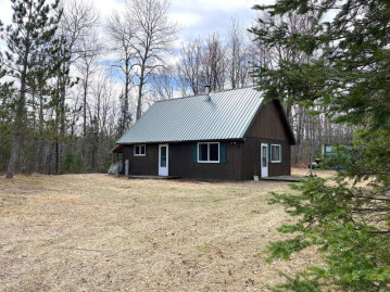 W8080 Cataline Rd, Pembine, WI 54156