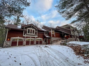 8279 Bassett Rd, Minocqua, WI 54548