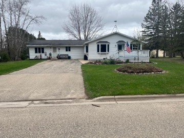 441 Mill St N, Suring, WI 54174