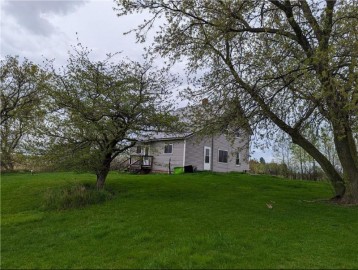 802 Janicki Road, Stanley, WI 54768