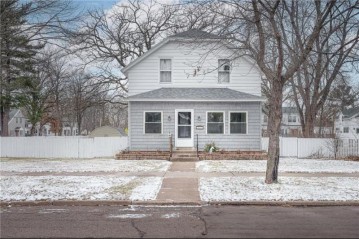 822 Dover St, Chippewa Falls, WI 54729