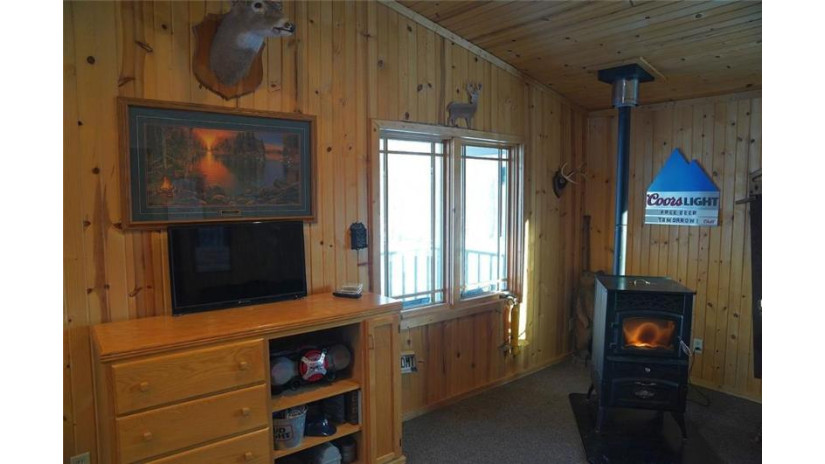 9527 West Mile Road Ladysmith, WI 54848 by Whitetail Properties Real Estate $188,500