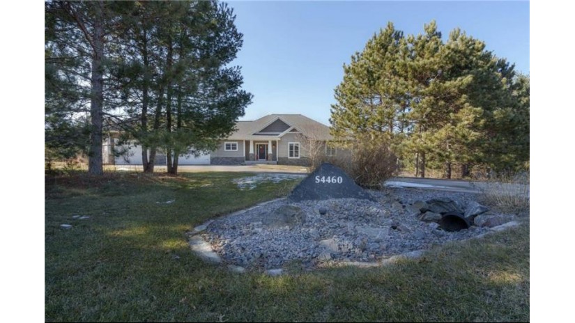 S4460 Rygg Road Eau Claire, WI 54701 by Hometown Realty Group $759,000