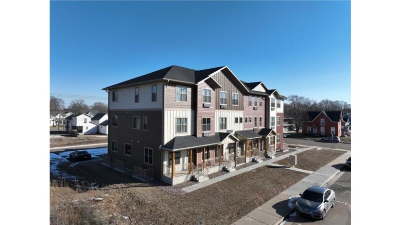 937 Water Street Eau Claire, WI 54703 by Escher Real Estate $25,000,000