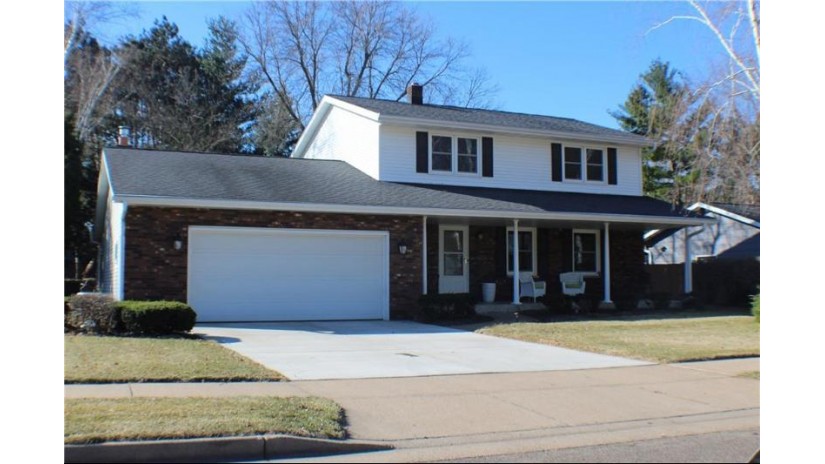 1213 Jensen Road Eau Claire, WI 54701 by Re/Max Real Estate Group $409,900