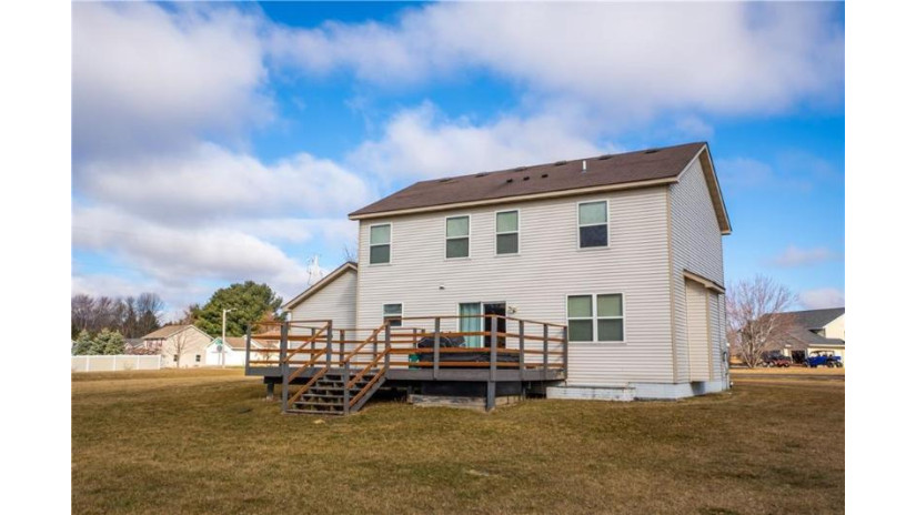 290 Johnson Parkway Hammond, WI 54015 by Coulee Land Company $425,000