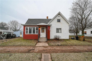 416 Grove Street, Chippewa Falls, WI 54729