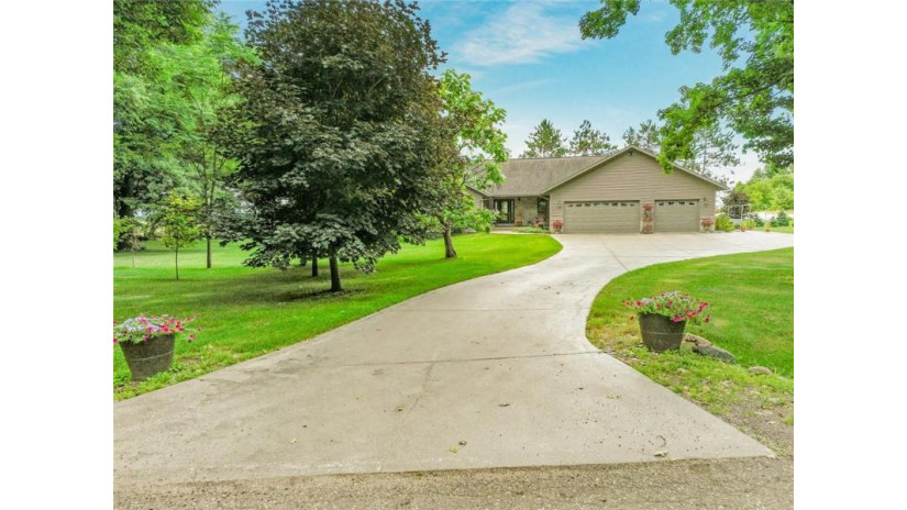 W9495 Springwood Lane Thorp, WI 54771 by Elite Realty Group, Llc $574,900