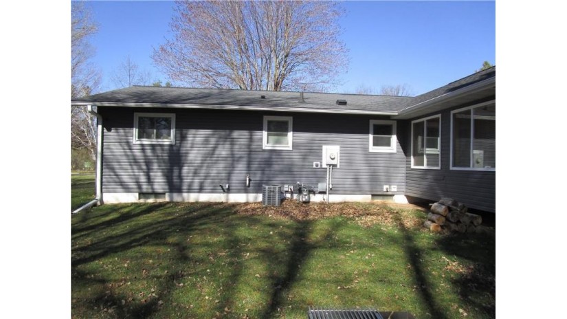 811 East 5th Street Ladysmith, WI 54848 by Weisenberger Realty Llc $219,900