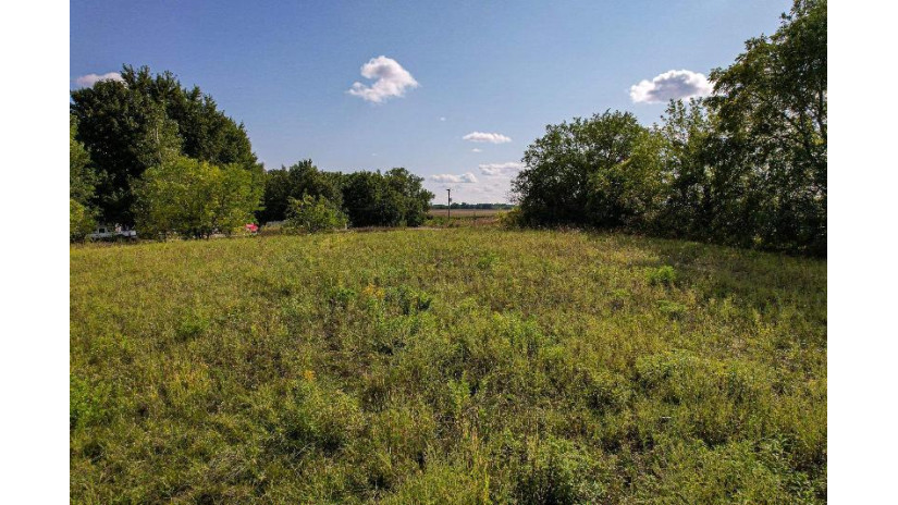 21370 Smit Rd. Morrison, IL 61270 by Whitetail Properties Real Estate Llc $150,000