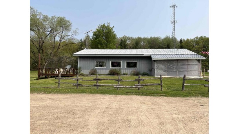 N10023 County Road J Harrison, WI 54945 by Smart Move Realty, Llc $299,000