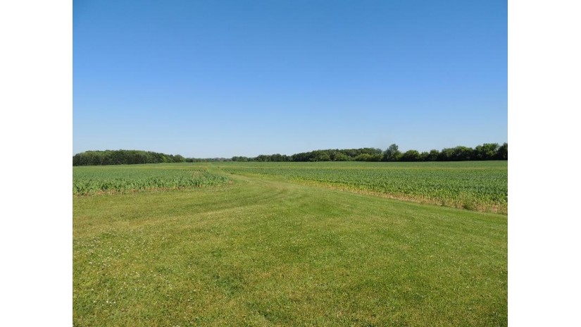 9258 State Road 76 Clayton, WI 54956 by Century 21 Affiliated - PREF: 920-707-0175 $1,843,200