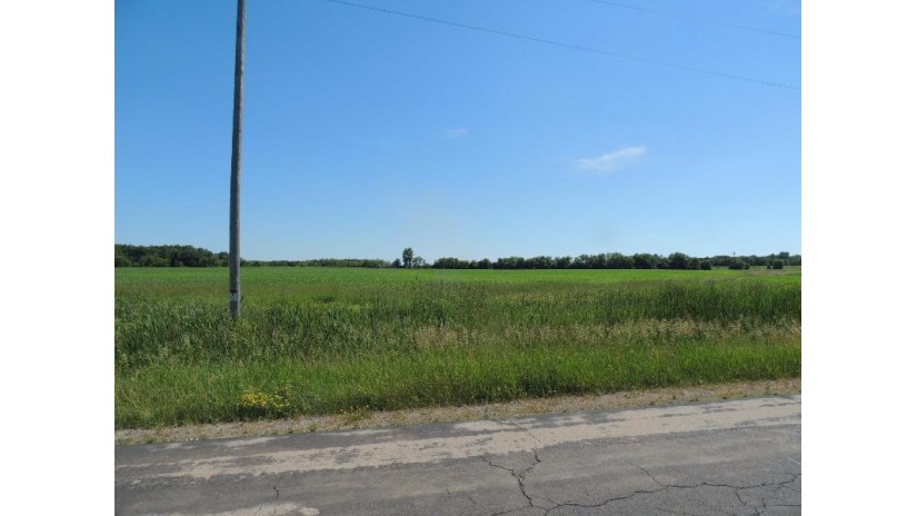 9258 State Road 76 Clayton, WI 54956 by Century 21 Affiliated - PREF: 920-707-0175 $1,843,200