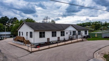 303 S Western Avenue, Waupaca, WI 54981