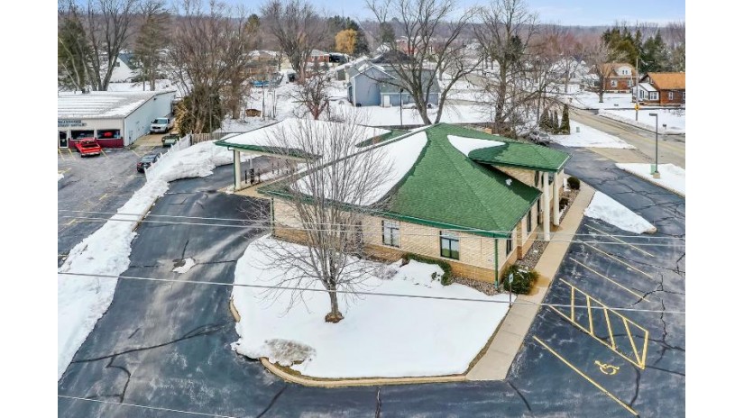 2200 Velp Avenue Howard, WI 54303 by Dallaire Realty - Office: 920-569-0827 $715,000