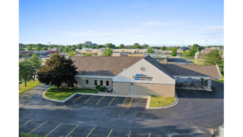 781 Willard Drive Ashwaubenon, WI 54304 by Dallaire Realty - Office: 920-569-0827 $1,300,000