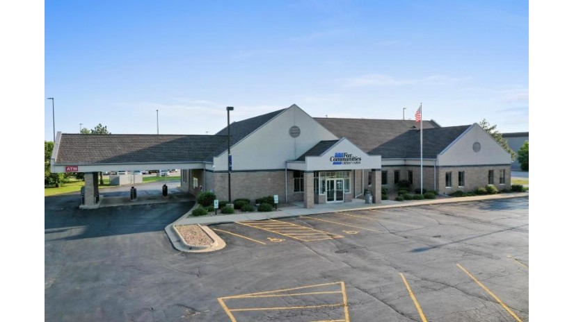 781 Willard Drive Ashwaubenon, WI 54304 by Dallaire Realty - Office: 920-569-0827 $1,300,000