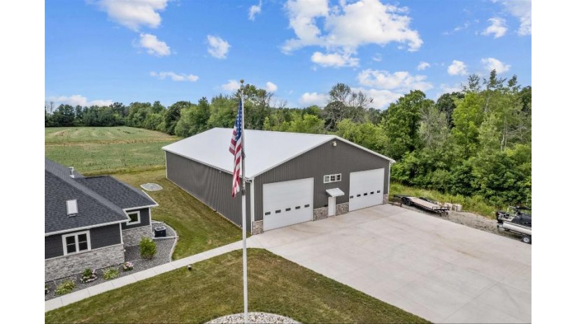 6491 Woodenshoe Road Vinland, WI 54956 by Century 21 Ace Realty - Office: 920-739-2121 $1,595,000