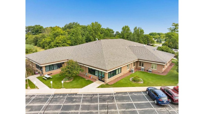 1511 W Main Avenue Ashwaubenon, WI 54115 by Shorewest Realtors $2,500,000