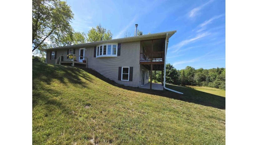 E928 S River Road Harrison, WI 54945 by Faye Wilson Realty LLC - Office: 920-407-0003 $578,000