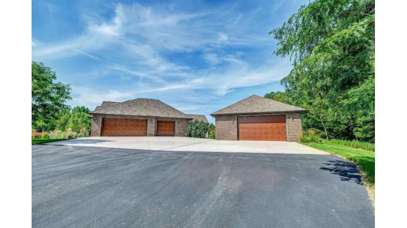 5858 Wood Brook Circle Little Suamico, WI 54141 by Coldwell Banker Real Estate Group $1,299,000