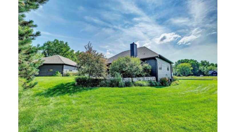 5858 Wood Brook Circle Little Suamico, WI 54141 by Coldwell Banker Real Estate Group $1,299,000