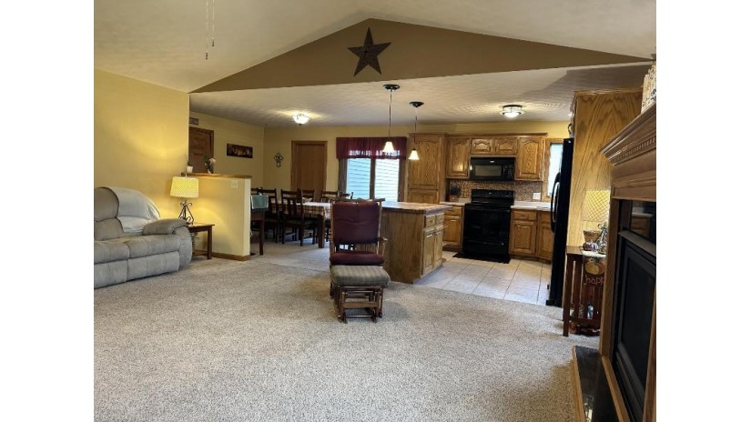 W6003 Hearthstone Drive Harrison, WI 54915 by Re/Max 24/7 Real Estate, Llc - Office: 920-734-0247 $459,900