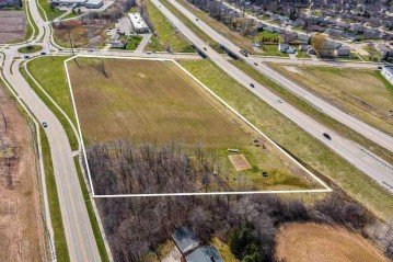 E Plank Road, Appleton, WI 54915-9333