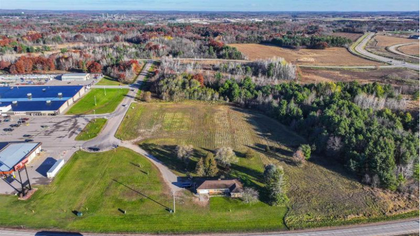 N2541 Farm Drive Waupaca, WI 54981 by United Country-Udoni & Salan Realty - Office: 715-258-8800 $495,000