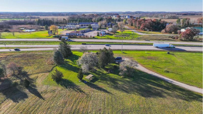 N2541 Farm Drive Waupaca, WI 54981 by United Country-Udoni & Salan Realty - Office: 715-258-8800 $495,000